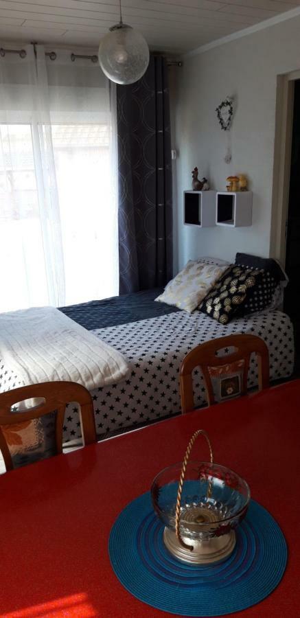Cosy Logement A La Campagne Marthille Exterior photo